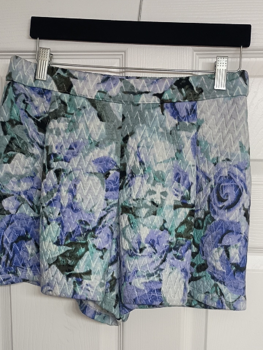 Jessica Simpson Floral Quilted Blue Lavender Green Skort
